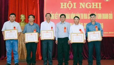Kon Tum Tổng kết phong trào nông dân thi đua sản xuất kinh doanh giỏi giai đoạn 2012-2016