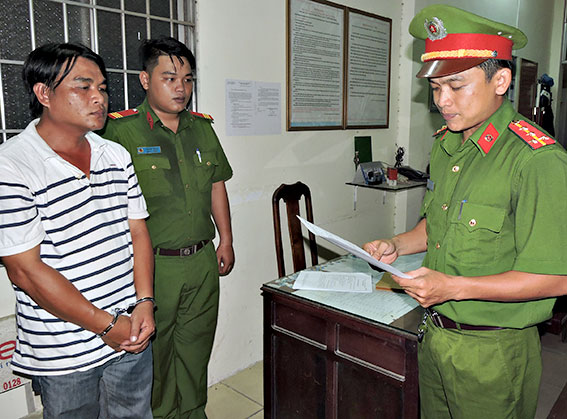 Bà Rịa - Vũng Tàu Bắt 2 cán bộ bảo kê xây nhà trái phép