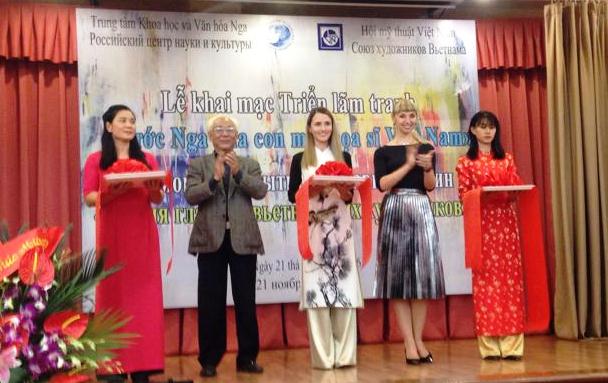 Khai mạc Triển lãm tranh “Nước Nga qua con mắt họa sĩ Việt Nam”