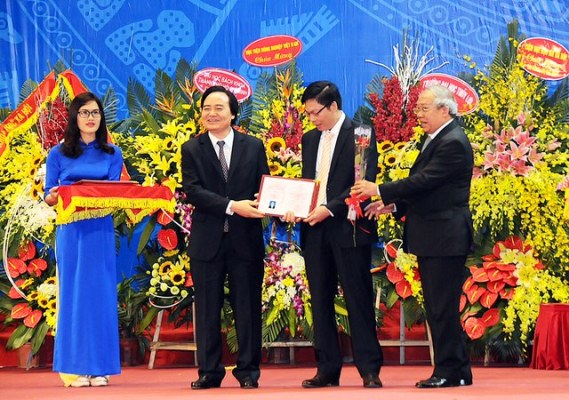 Lễ công bố Quyết định công nhận chức danh Giáo sư, Phó Giáo sư năm 2016