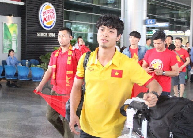 AFF SUZUKI CUP 2016 Tuyển Việt Nam đã có mặt tại Indonesia