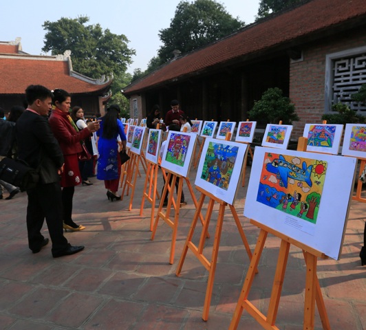 Trao 100 giải thưởng cho Cuộc thi mỹ thuật “Sải cánh vươn cao” dành cho học sinh tiểu học tại Hà Nội