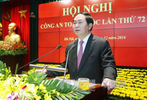 Chủ tịch nước Trần Đại Quang đến thăm và nói chuyện thân mật với các đại biểu dự Hội nghị Công an toàn quốc lần thứ 72