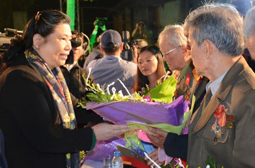 Phó Chủ tịch Quốc hội Tòng Thị Phóng dự đêm giao lưu nghệ thuật Lời thề La Tiến