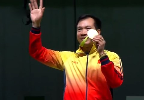 Hoàng Xuân Vinh dẫn đầu cuộc bầu chọn vận động viên tiêu biểu năm 2016