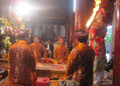 Tín ngưỡng thờ Mẫu Bài toán bảo tồn sau vinh danh
