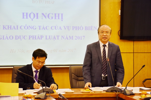 Chuyển hướng phổ biến giáo dục theo diện rộng sang từng nhóm đối tượng cụ thể