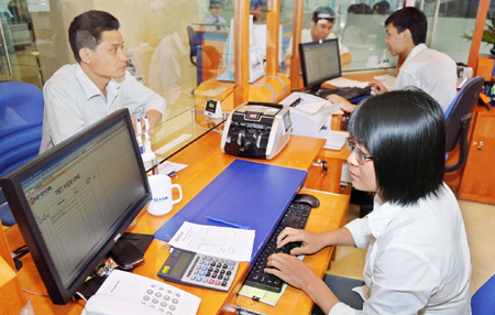 Đảm bảo quyền lợi người gửi tiền trong quá trình tái cơ cấu các tổ chức tín dụng