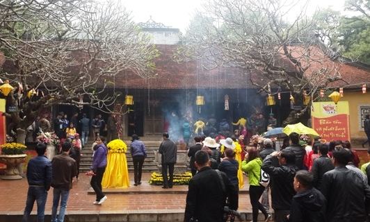 Đi lễ đầu năm – Nét đẹp văn hóa của người Việt