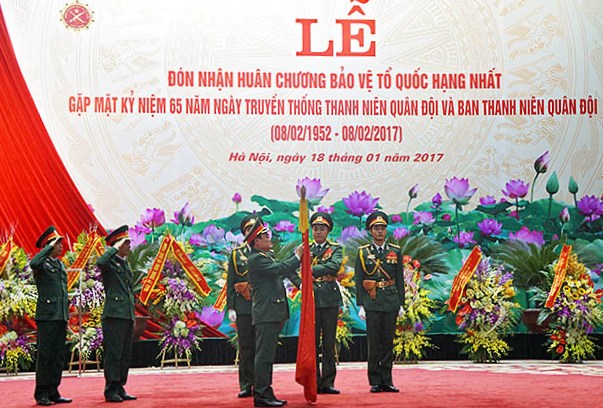Ban Thanh niên Quân đội đón nhận Huân chương Bảo vệ Tổ quốc hạng Nhất