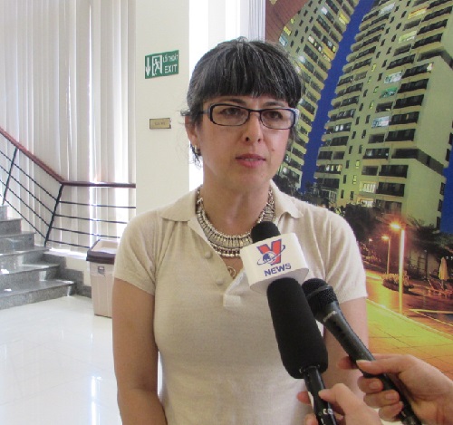 GS Kiều Linh Caroline Valverde  Tôi 100 người Mỹ nhưng cũng 100 nước mắm”