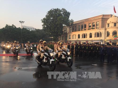 Phó Thủ tướng Thường trực Chính phủ Trương Hòa Bình dự Lễ ra quân Năm An toàn giao thông 2017