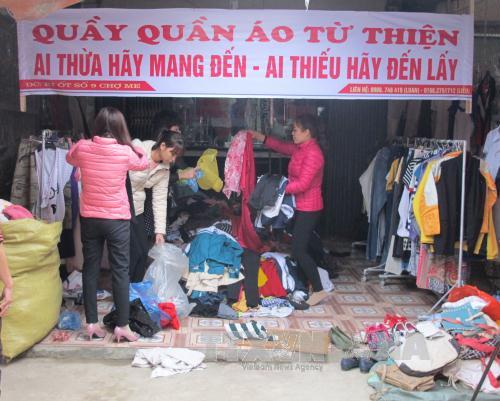 Cần nhân rộng Quầy quần áo từ thiện
