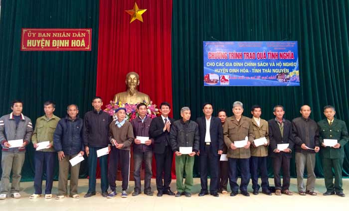 Chương trình “Đảng cho ta mùa Xuân” tặng quà tình nghĩa tại Thái Nguyên