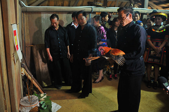 Tết Nào Pê Chầu của người Mông