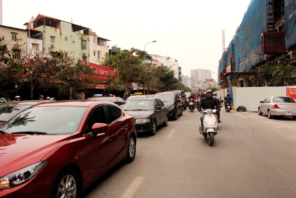 Hà Nội  Nên rà soát, điều chỉnh chu kỳ tín hiệu đèn giao thông trên một số nút giao cắt