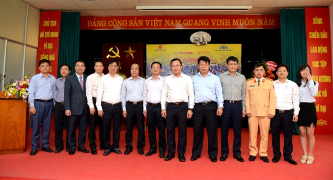Khai trương Diễn đàn Chống ùn tắc giao thông đô thị