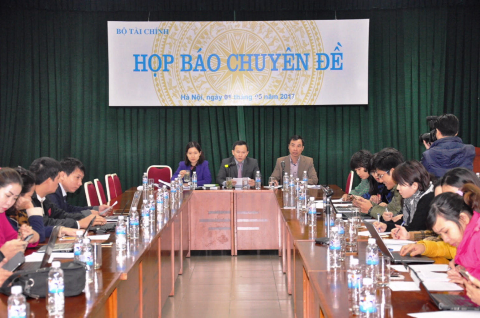 Thay thế Nghị định số 15 2011 NĐ-CP về cấp và quản lý bảo lãnh Chính phủ