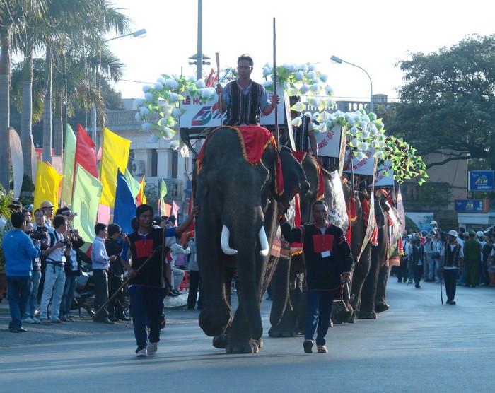 Lễ hội đường phố Buôn Ma Thuột Đậm sắc màu văn hoá Tây Nguyên