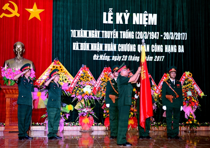 Lữ đoàn 74 đón nhận Huân chương Quân công hạng Ba