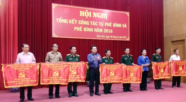 Kiên Giang Tổng kết công tác tự phê bình và phê bình năm 2016