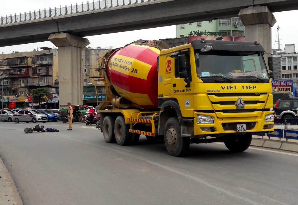 Hà Nội Đề nghị xác minh dấu hiệu buông lỏng tuần tra, kiểm soát giao thông