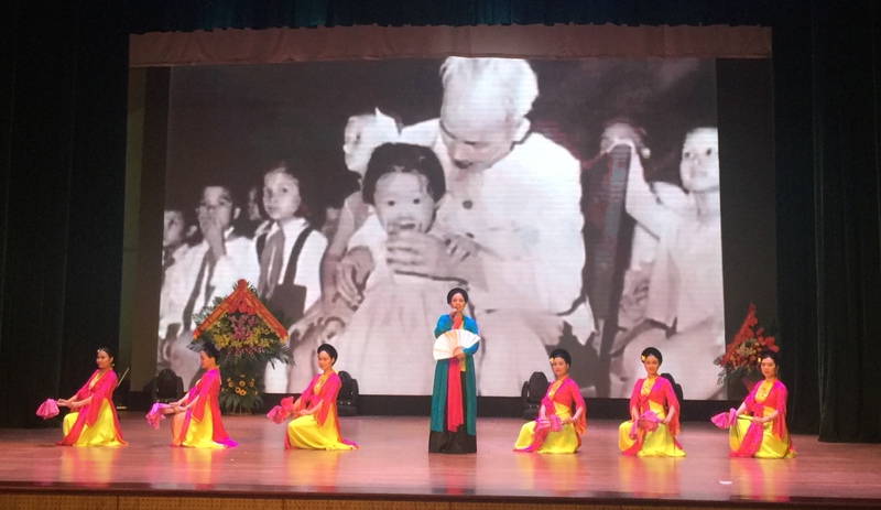 Kỷ niệm 50 năm thực hiện lời dạy của Chủ tịch Hồ Chí Minh với “Chiếu chèo chiến sĩ”