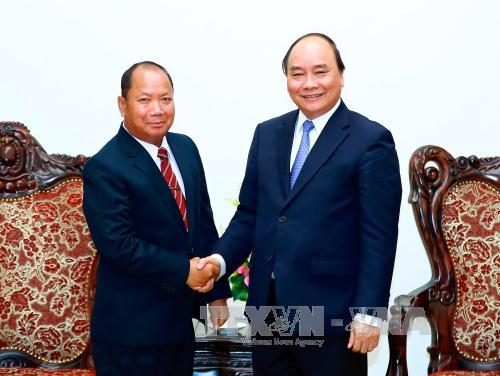 Thủ tướng Nguyễn Xuân Phúc tiếp Bộ trưởng An ninh Lào