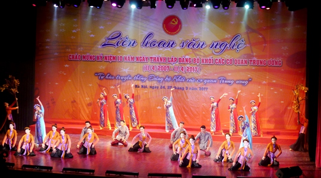 Liên hoan văn nghệ Đảng bộ Khối các cơ quan Trung ương