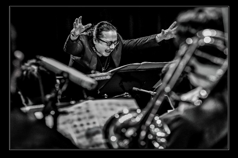 Triển lãm ảnh 30 năm đồng hành cùng đất nước đổi mới