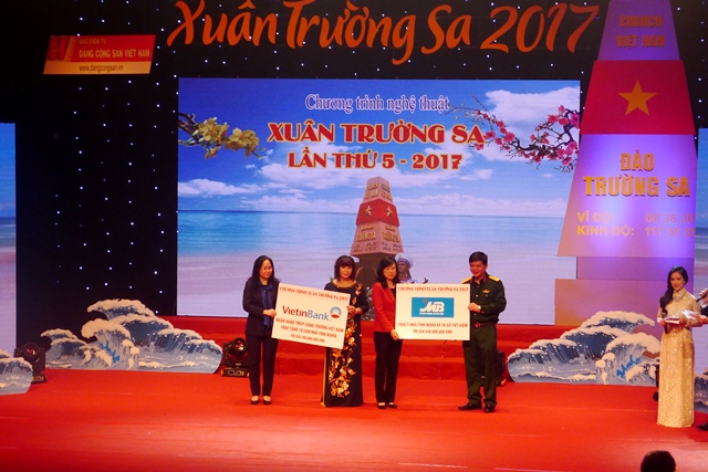 Xuân Trường Sa” 2017 - ấm áp nghĩa tình đất liền với biển đảo