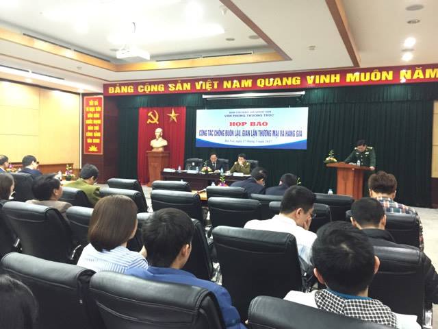 Phải xử lý nghiêm cán bộ bao che, tiếp tay cho buôn lậu, hàng giả