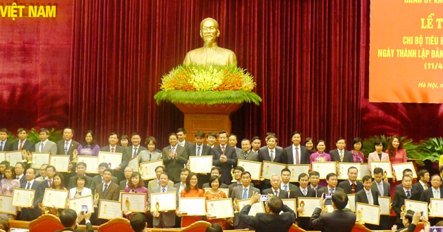 Xây dựng đội ngũ bí thư chi bộ, chi ủy viên thực sự là những hạt nhân lãnh đạo