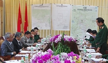 Bộ Tư lệnh Quân khu 5 làm việc với Tỉnh ủy Kon Tum về công tác chuẩn bị diễn tập khu vực phòng thủ năm 2017