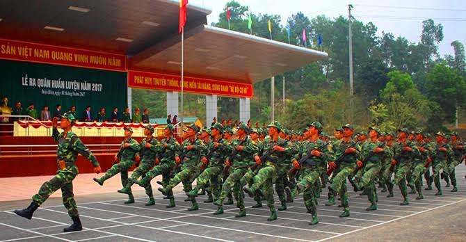 Lữ đoàn Bộ binh 82 Quân khu II ra quân huấn luyện năm 2017