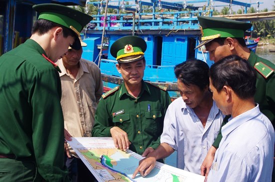 Tuyên truyền, nâng cao nhận thức cho ngư dân về lãnh hải và chủ quyền biển, đảo