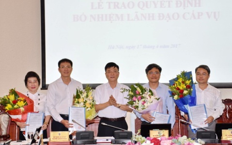 Bộ Tư pháp Công bố và trao Quyết định bổ nhiệm lãnh đạo cấp Vụ