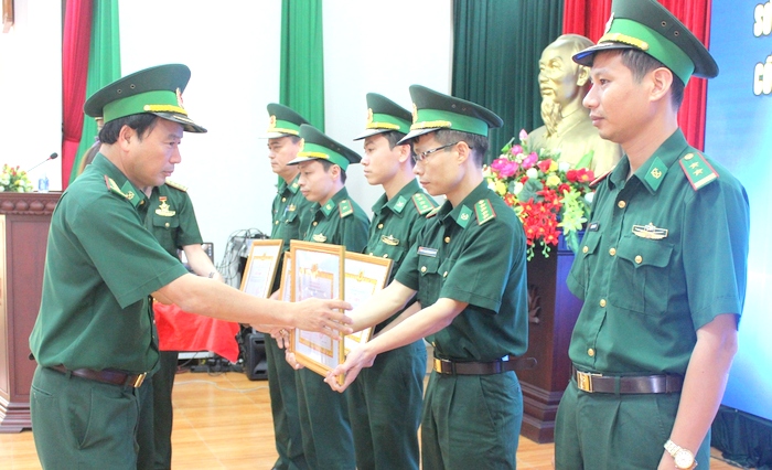 Biên phòng Đà Nẵng sơ kết 3 năm thực hiện Cuộc vận động Phát huy truyền thống, cống hiến tài năng, xứng danh bộ đội Cụ Hồ