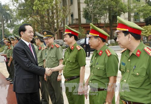 Chủ tịch nước Trần Đại Quang thăm và làm việc với Công an tỉnh Phú Thọ
