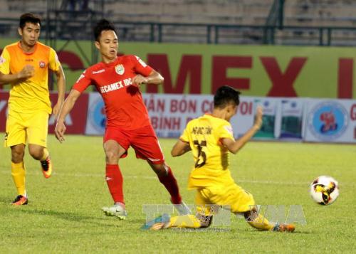 V League 2017 Hải Phòng đánh mất cơ hội, Hà Nội FC vô địch lượt đi