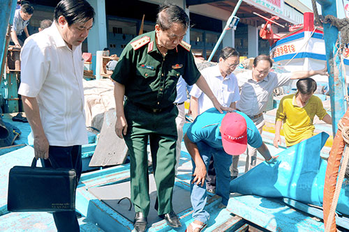 Đoàn giám sát của Ủy ban Thường vụ Quốc hội làm việc tại Bình Thuận