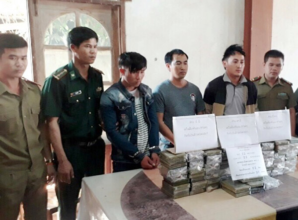 Phá chuyên án lớn thu giữ 97 bánh heroin