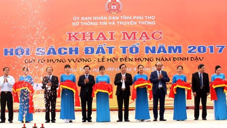 Khai mạc Hội Sách Đất Tổ năm 2017