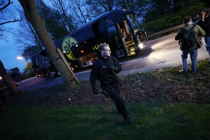 Champion League Dortmund và Monaco hoãn thi đấu sau vụ nổ nhằm vào xe đội chủ nhà
