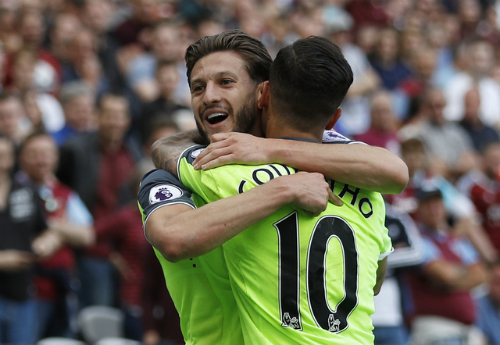 Liverpool tiến sát mục tiêu dự Champions League