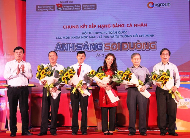 Chung kết toàn quốc Bảng thi cá nhân “Ánh sáng soi đường” năm 2017