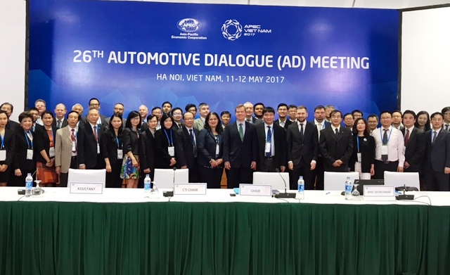 Hợp tác APEC - cơ hội và thách thức cho cộng đồng doanh nghiệp Việt Nam