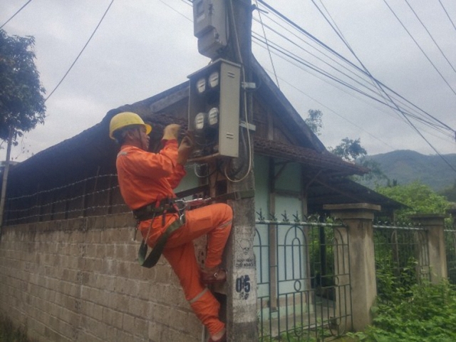 Bảo đảm nhu cầu về điện cho đồng bào dân tộc Sơn La