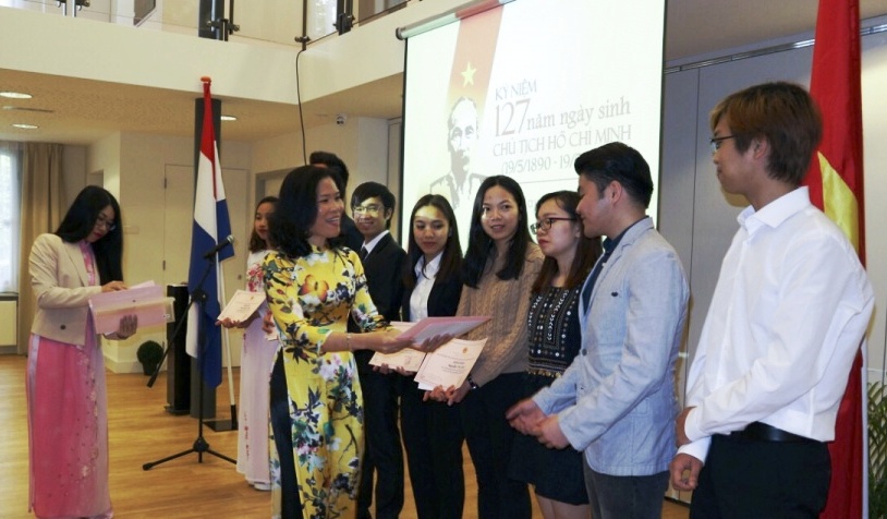 Kỷ niệm 127 năm Ngày sinh Chủ tịch Hồ Chí Minh tại Hà Lan