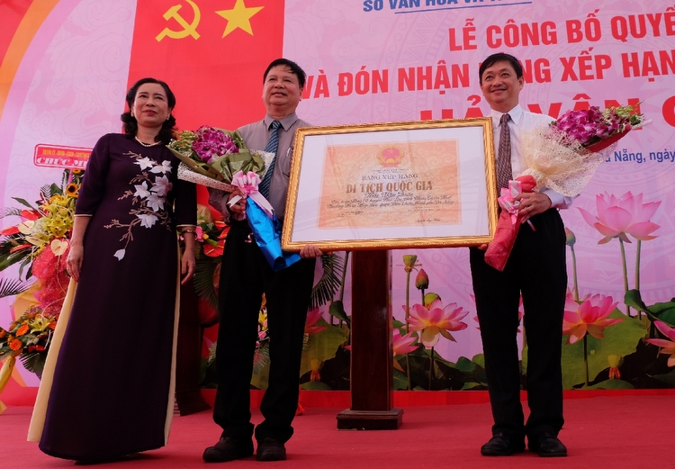 Đón bằng Di tích cấp quốc gia cho Hải Vân Quan
